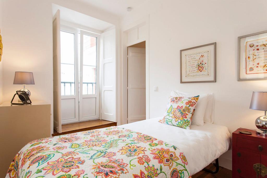 Charming Apartment In Alfama Lisboa Habitación foto